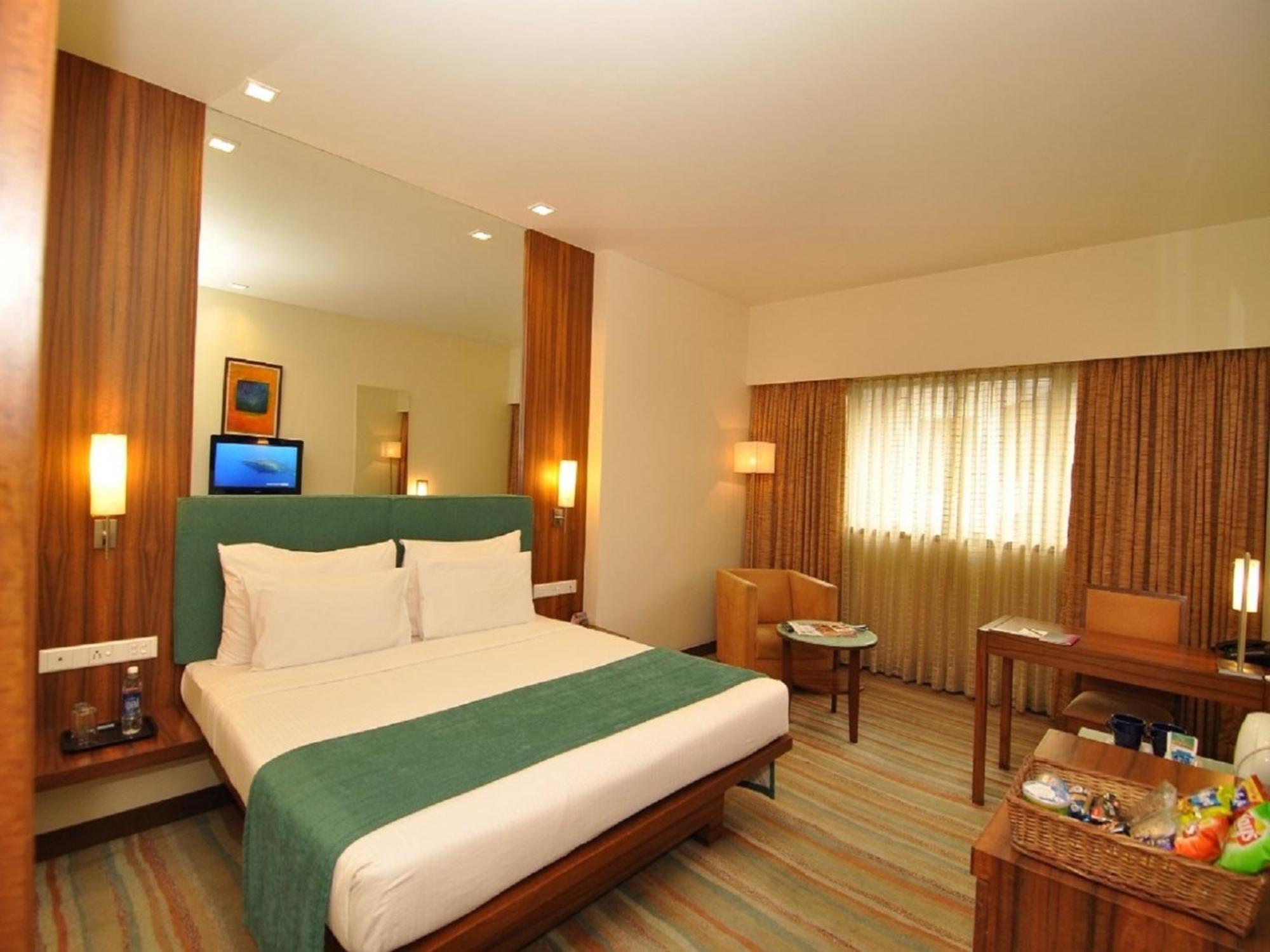 Hotel Studio Estique Pune Exterior foto