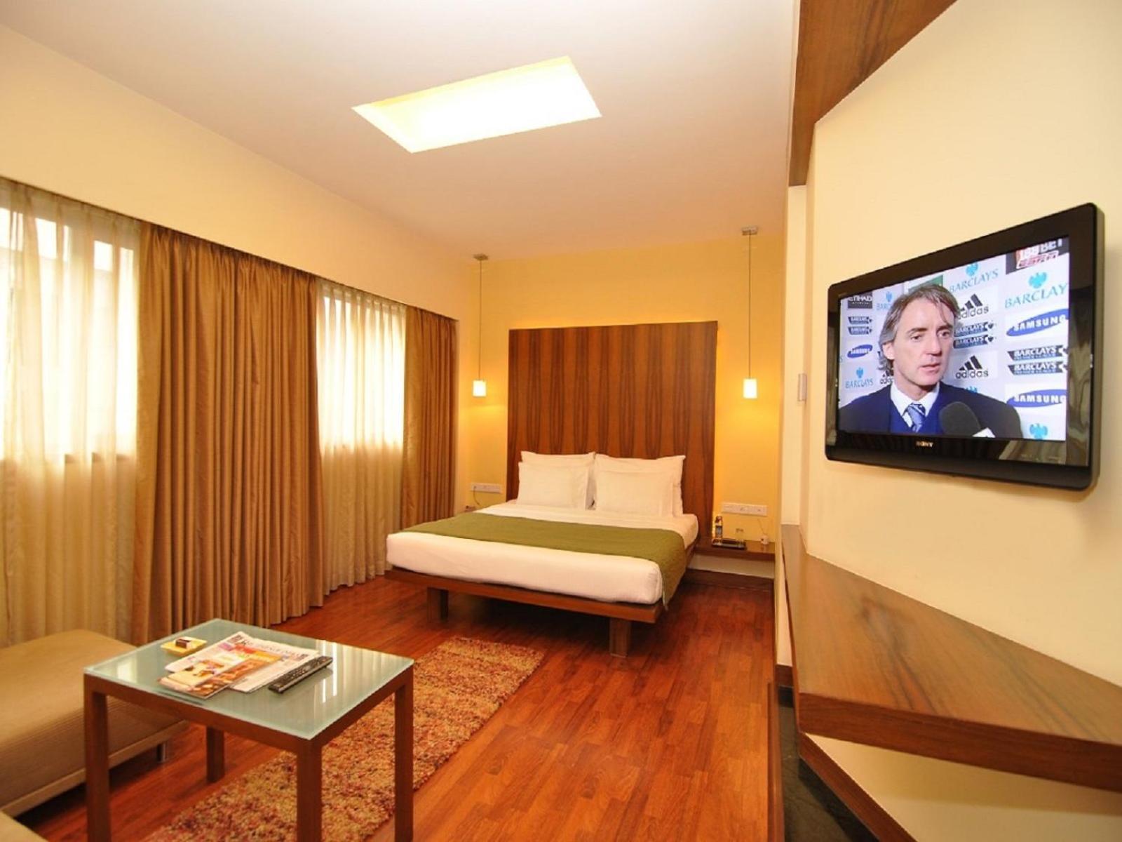 Hotel Studio Estique Pune Exterior foto
